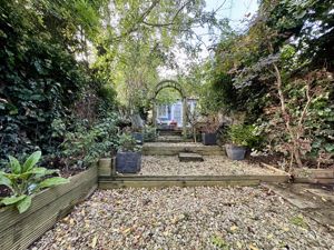 Photo 6- click for photo gallery